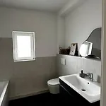 Gemuetliche In Mit Dachterrasse * 말렌테